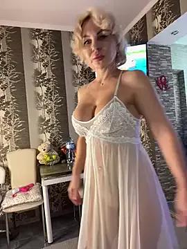 Get ready to be blown away by the sexiness and flair of our piercing free cam performers on our piercing page. From PantyPlay to PillowHumping, we've got the sweetest cam feed variety.