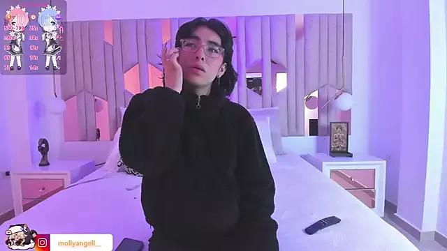 Im_Molly_Angel from StripChat is Freechat