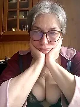 IrinaSweet54 from StripChat is Freechat