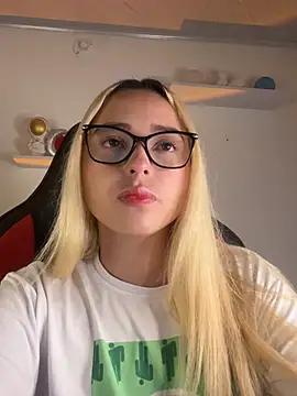 cam to cam sexiness with Girls streamers. Explore the newest collection of intense camshows from our capable horny hosts.