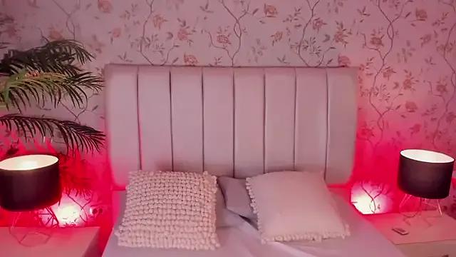 Isa_Martingb from StripChat is Freechat