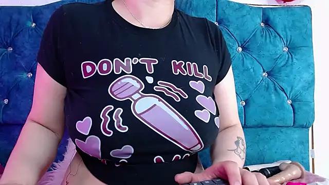 cam to cam sexiness with Girls streamers. Explore the newest collection of intense camshows from our capable horny hosts.
