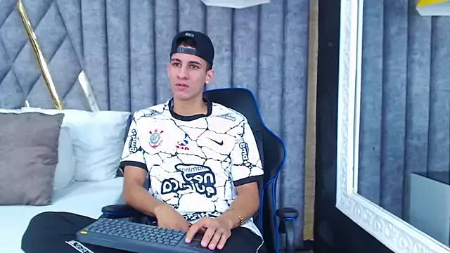cam to cam sexiness with Girls streamers. Explore the newest collection of intense camshows from our capable horny hosts.
