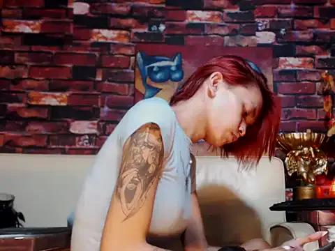 JuicyCOCKvixen from StripChat is Freechat