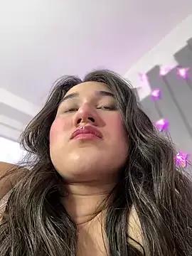 julieta_jhons from StripChat is Freechat