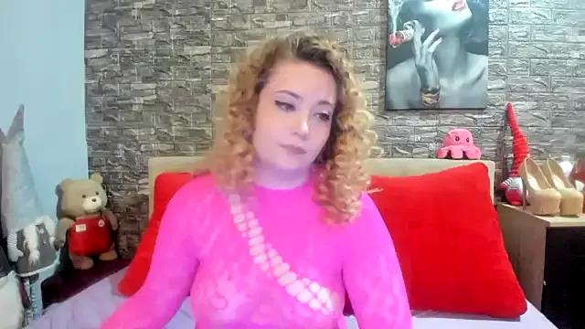 cam to cam sexiness with Girls streamers. Explore the newest collection of intense camshows from our capable horny hosts.