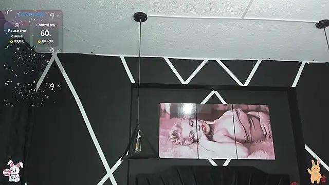 cam to cam sexiness with Girls streamers. Explore the newest collection of intense camshows from our capable horny hosts.
