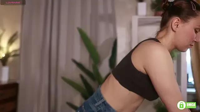 cam to cam sexiness with Girls streamers. Explore the newest collection of intense camshows from our capable horny hosts.