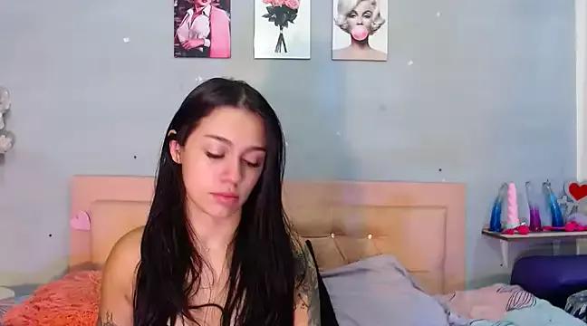 Katriona_Gray from StripChat is Freechat