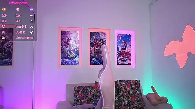 KayraOwen from StripChat is Freechat