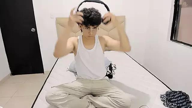 cam to cam sexiness with Girls streamers. Explore the newest collection of intense camshows from our capable horny hosts.
