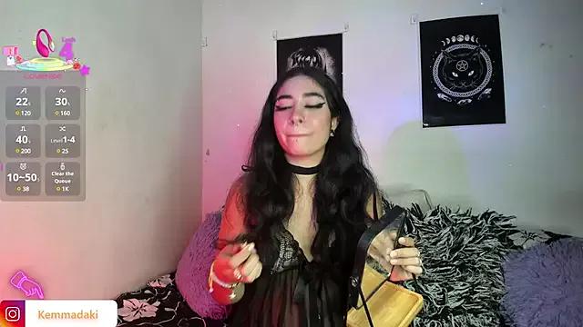cam to cam sexiness with Girls streamers. Explore the newest collection of intense camshows from our capable horny hosts.