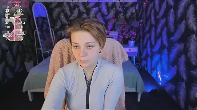 KitsuneDreamer from StripChat is Freechat