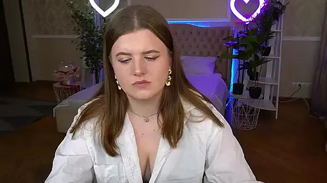 KristiMoons from StripChat is Freechat