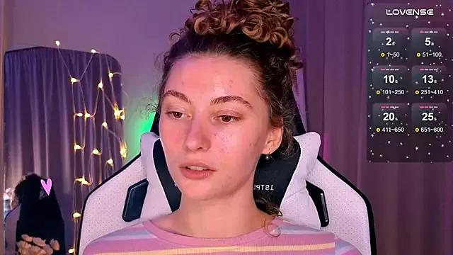 lady_curls from StripChat is Freechat