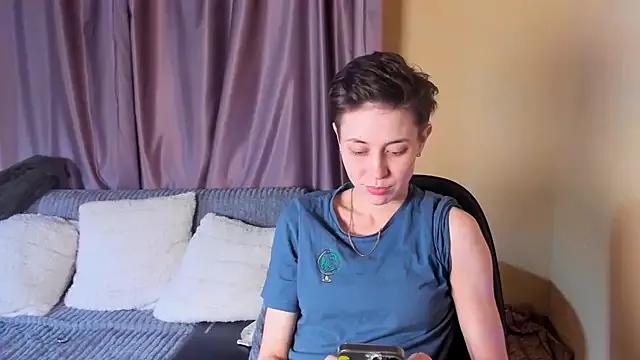 LADY_HULK from StripChat is Freechat