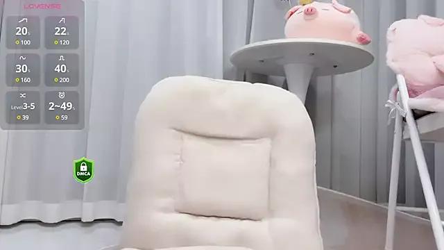 Photos of Lan-mei from StripChat is Group