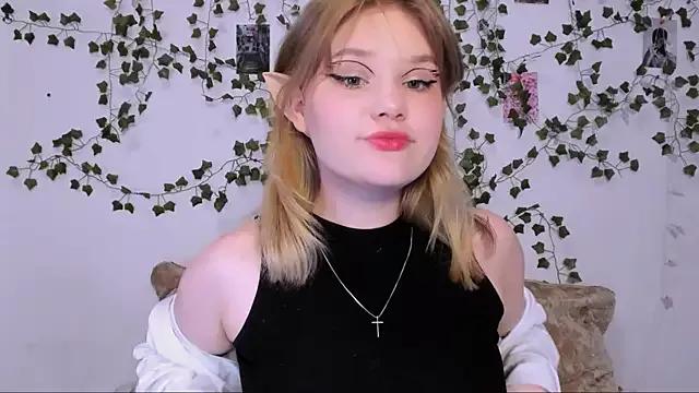 cam to cam sexiness with Girls streamers. Explore the newest collection of intense camshows from our capable horny hosts.