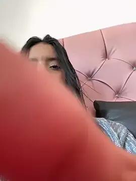 Laura_fernandezII from StripChat is Freechat