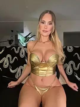Get ready to be blown away by the craziness and skill of our ass cam feed entertainers on our ass page. From Hippie_chicks to SexyShemales, we've got the most amazing cam room collection.