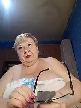 Bbw cam feeds: checkout the enjoyment of chatting and cam2cam with our hot entertainers, who will teach you all about persuasion and whims with their sexy physiques.