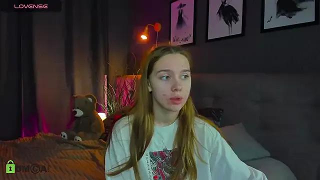 Lesi_Moonie01 from StripChat is Freechat
