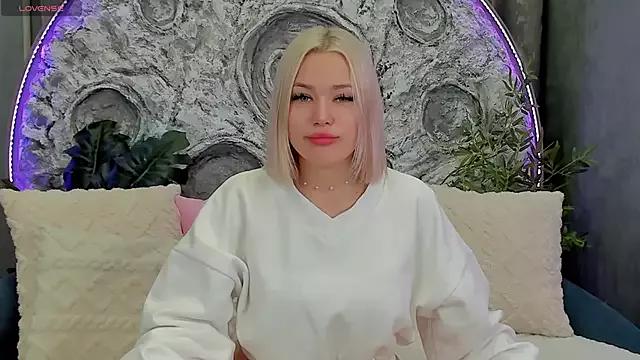 cam to cam sexiness with Girls streamers. Explore the newest collection of intense camshows from our capable horny hosts.
