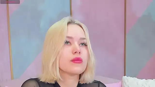 cam to cam sexiness with Girls streamers. Explore the newest collection of intense camshows from our capable horny hosts.
