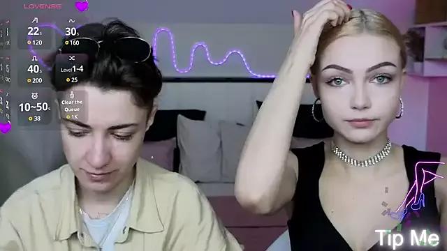 cam to cam sexiness with Girls streamers. Explore the newest collection of intense camshows from our capable horny hosts.