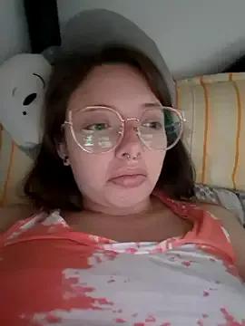 linda-schmidt from StripChat is Freechat