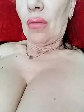 lindaledi2 from StripChat is Freechat