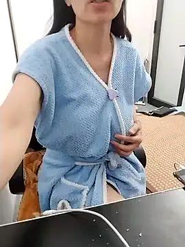 cam to cam sexiness with Girls streamers. Explore the newest collection of intense camshows from our capable horny hosts.