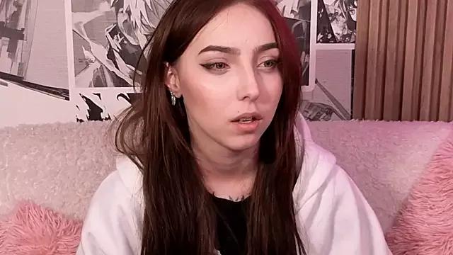Lisa_Silver from StripChat is Freechat