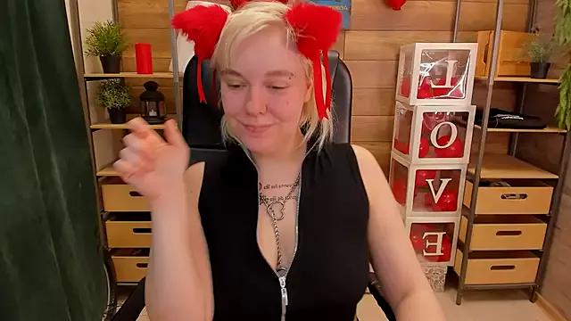 cam to cam sexiness with Girls streamers. Explore the newest collection of intense camshows from our capable horny hosts.