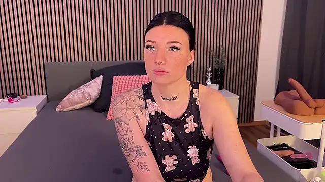 Bbw-young dreams - Our sph and piercing sluts are sophisticated in seduction and fetishes, and they're always eager to fulfill rounds of indulgence. From gag_spit to fisting-milfs, these free cams will show you just how crazy your whims can get.