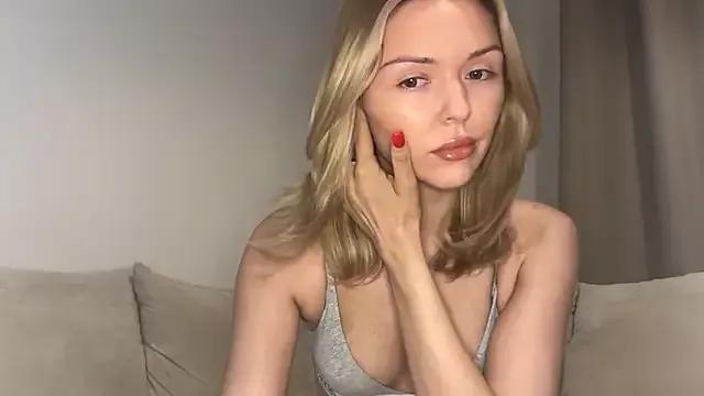 Entertain your thirst for girls cam hosts with our choice of stunning models, skilled in the art of seduction and satisfaction.