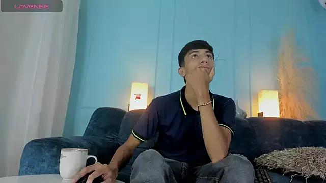 Lucian_Davi from StripChat is Freechat