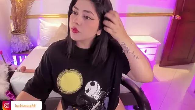 cam to cam sexiness with Girls streamers. Explore the newest collection of intense camshows from our capable horny hosts.