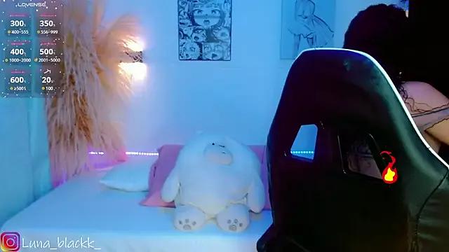 cam to cam sexiness with Girls streamers. Explore the newest collection of intense camshows from our capable horny hosts.