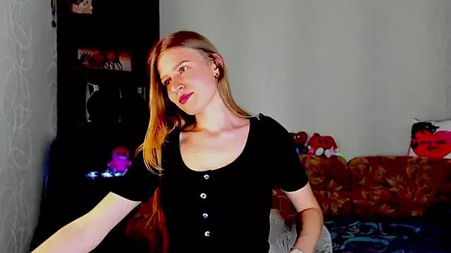 Luna_Evan_ from StripChat is Freechat