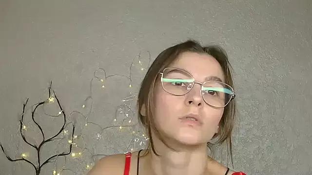 luna_Gharming from StripChat is Freechat