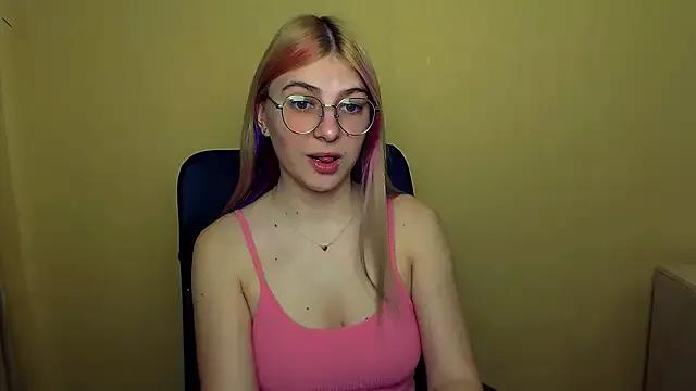 cam to cam sexiness with Girls streamers. Explore the newest collection of intense camshows from our capable horny hosts.
