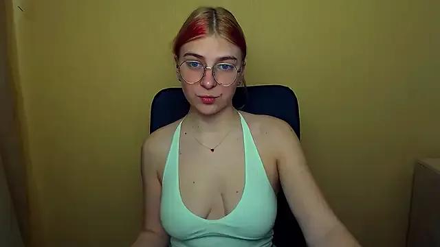 cam to cam sexiness with Girls streamers. Explore the newest collection of intense camshows from our capable horny hosts.