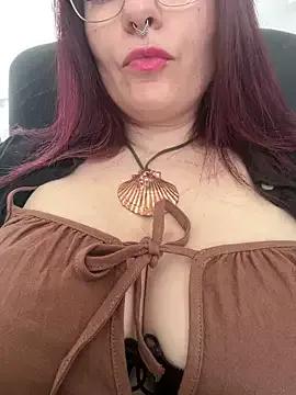 cam to cam sexiness with Girls streamers. Explore the newest collection of intense camshows from our capable horny hosts.