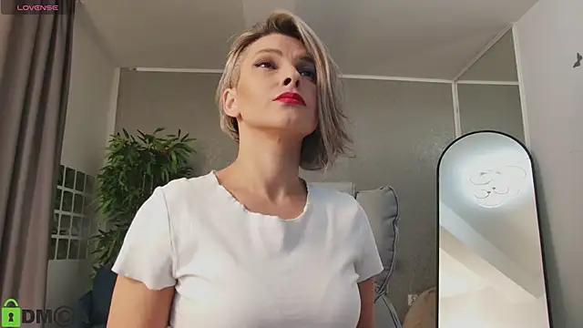 cam to cam sexiness with Girls streamers. Explore the newest collection of intense camshows from our capable horny hosts.