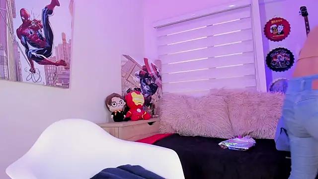 cam to cam sexiness with Girls streamers. Explore the newest collection of intense camshows from our capable horny hosts.