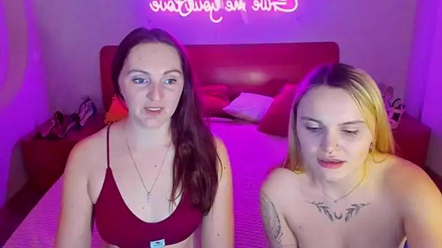 cam to cam sexiness with Girls streamers. Explore the newest collection of intense camshows from our capable horny hosts.