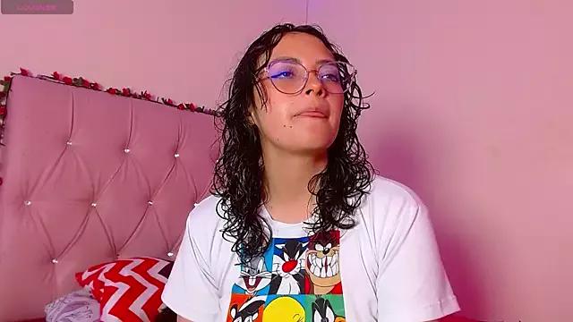 cam to cam sexiness with Girls streamers. Explore the newest collection of intense camshows from our capable horny hosts.