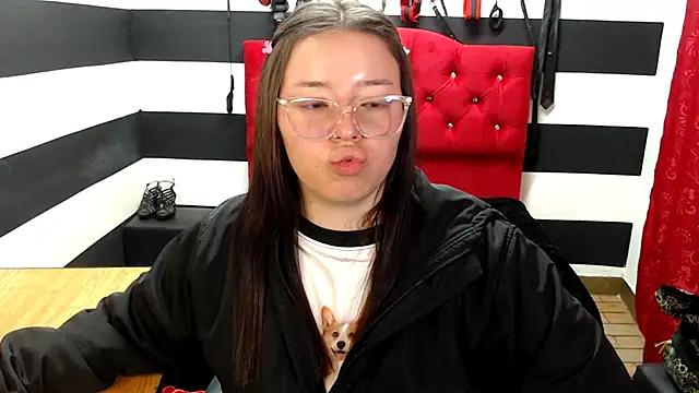 cam to cam sexiness with Girls streamers. Explore the newest collection of intense camshows from our capable horny hosts.