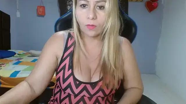 cam to cam sexiness with Girls streamers. Explore the newest collection of intense camshows from our capable horny hosts.